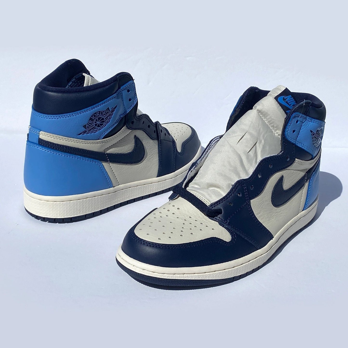 Nike Air Jordan 1 Retro High OG Obsidian Size 11