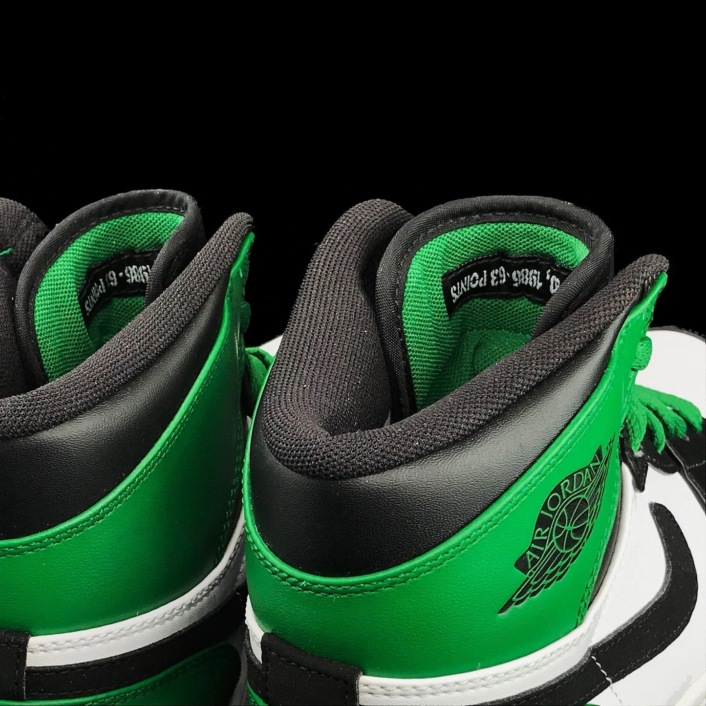 Nike Air Jordan 1 Retro 2009 DMP Boston Celtics Size 9 NEW