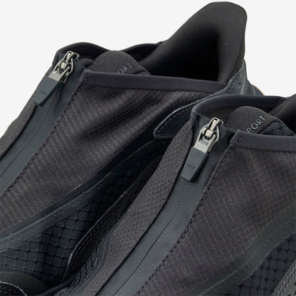 Project Transport Carbon Black | Black