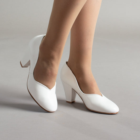 Marilyn Vintage Pumps (Soft Ivory)
