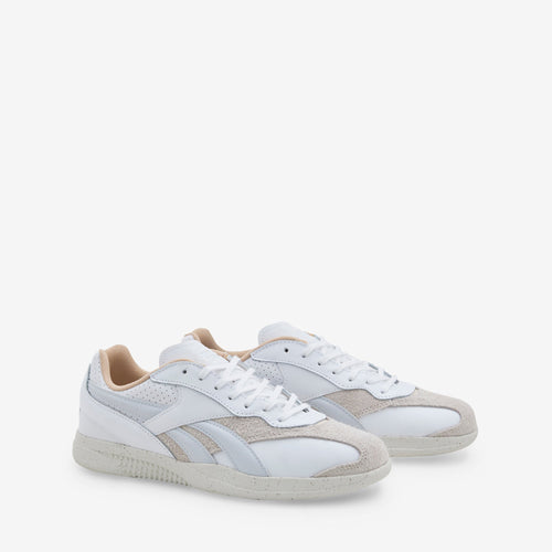 Hammer Street White | Chalk | Moon