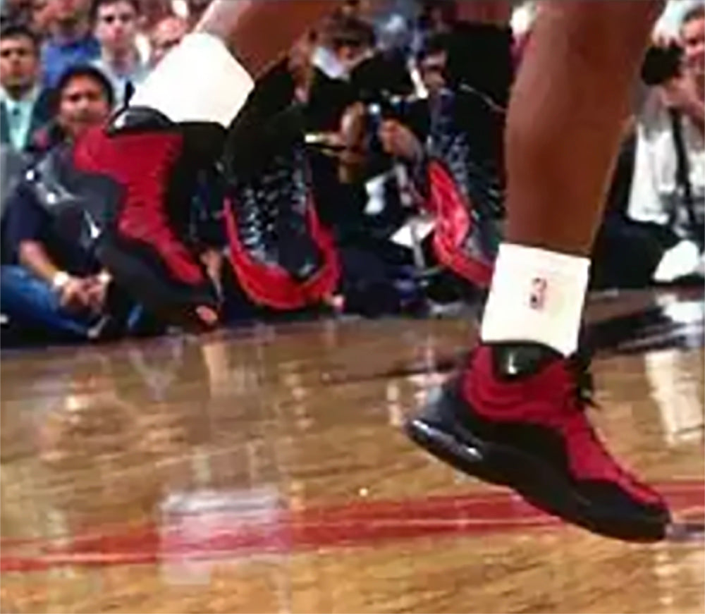 Nike Air Bakin OG 1997 Tim Hardaway PE Signed Size 12.5