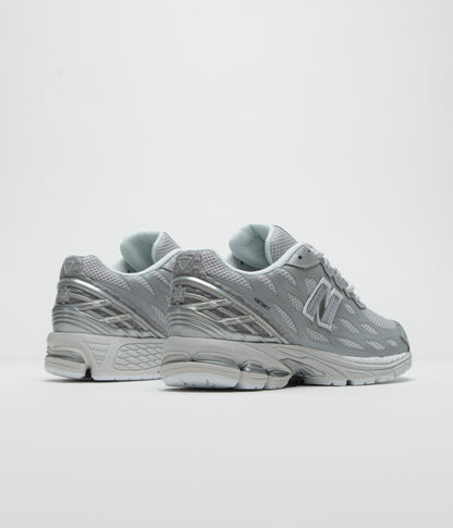 New Balance 1906W Shoes - Silver Metallic / White