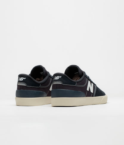 New Balance Numeric 272 Shoes - Navy / White