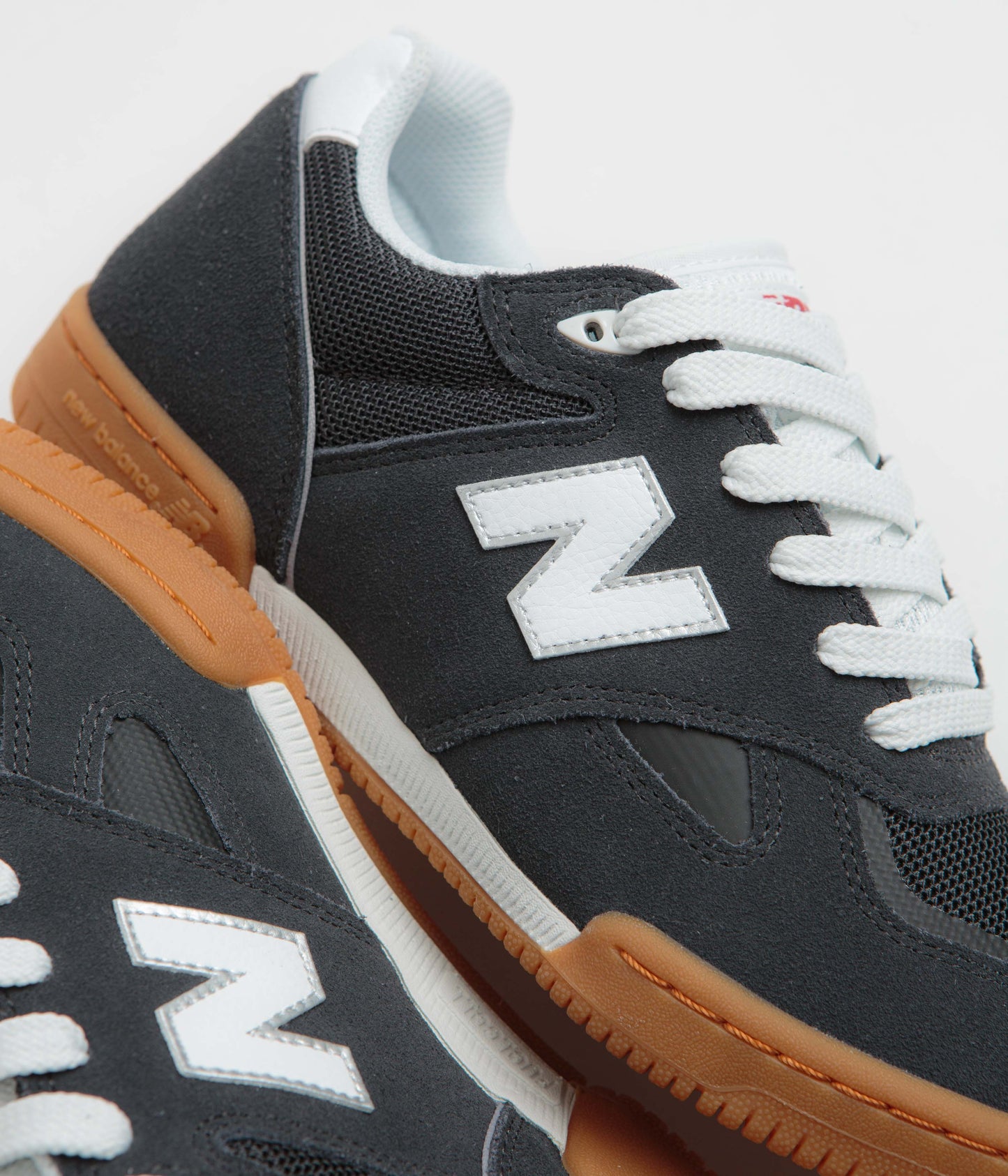 New Balance Numeric 600 Tom Knox Shoes - Phantom / Gum