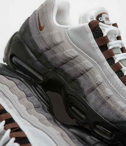 Nike SB Air Max 95 Shoes - Black / Cacao Wow - Anthracite - Light Graphite