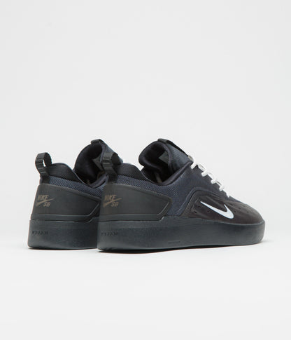 Nike SB Nyjah 4 Shoes - Black / White - Black - White