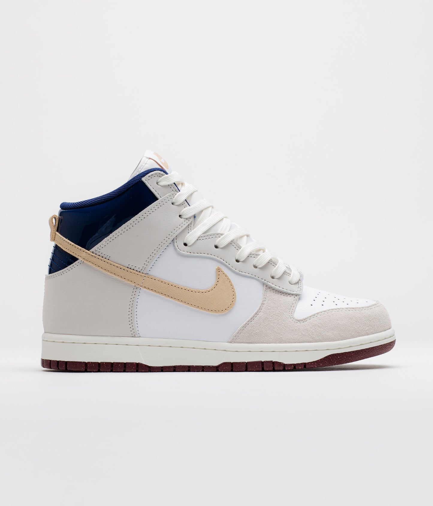 Nike SB x Beyond Dunk High Pro Shoes - White / Ivory - Sand Dune - Blue Void