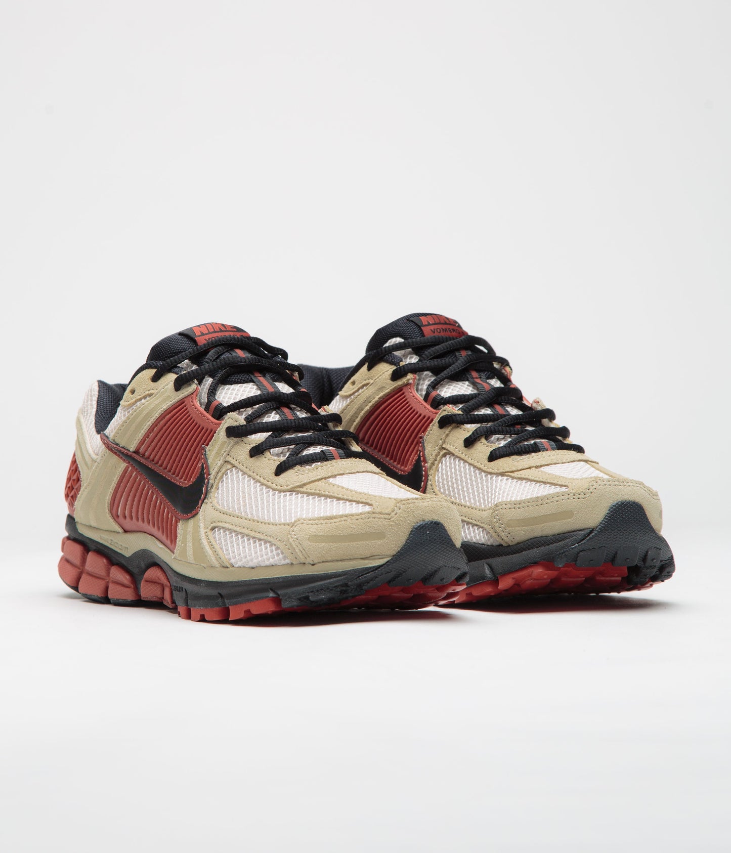 Nike Vomero 5 Shoes - Desert Khaki / Black - Light Orewood Brown